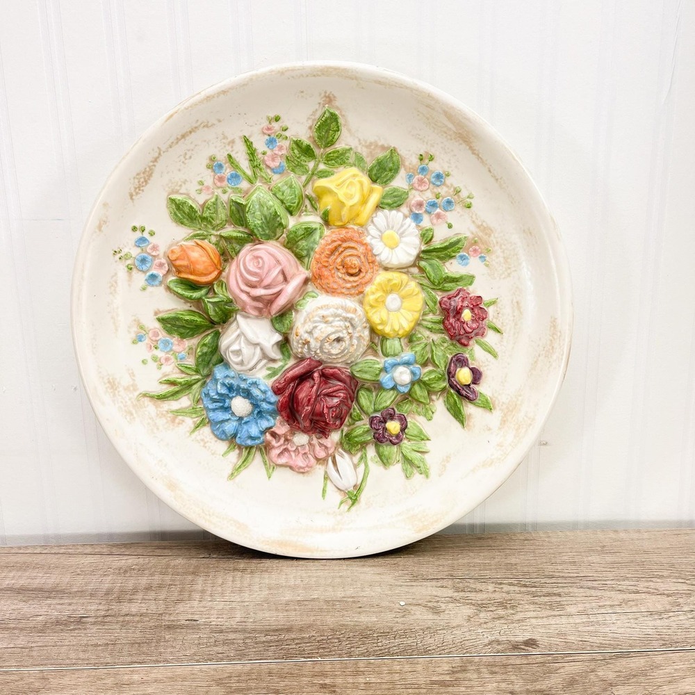 Vintage Floral Wall Hanging: Cottage Chic Home Decor - Picture 7 of 12
